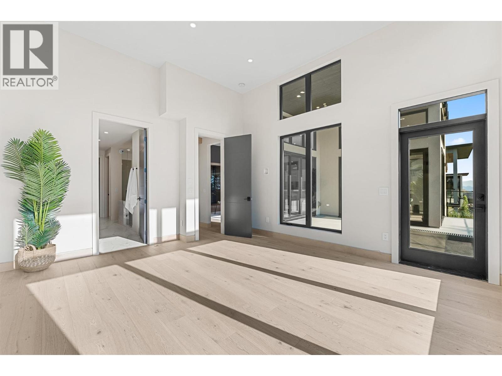 10218 Beacon Hill Drive, Lake Country, British Columbia  V4V 0A9 - Photo 33 - 10363252