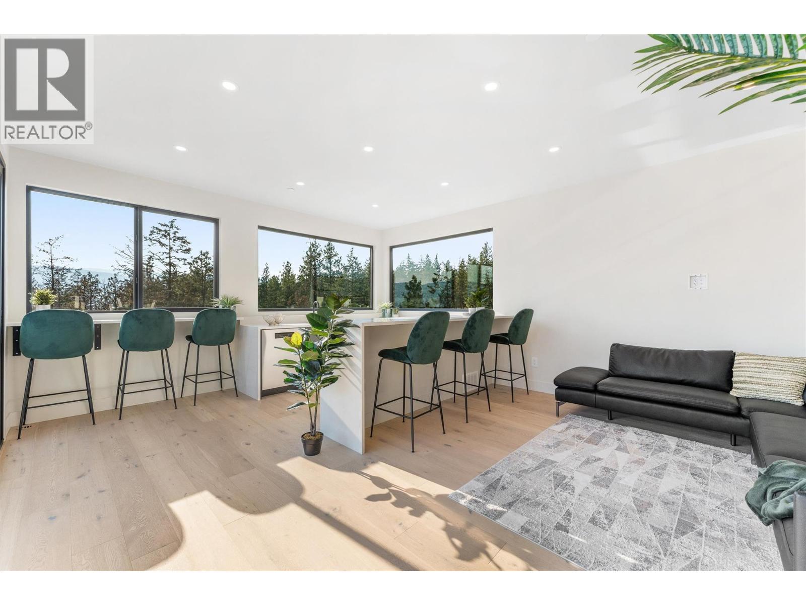 10218 Beacon Hill Drive, Lake Country, British Columbia  V4V 0A9 - Photo 50 - 10363252