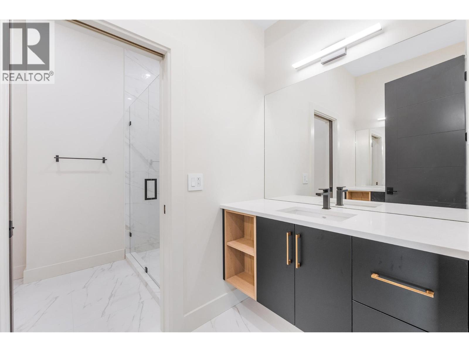 10218 Beacon Hill Drive, Lake Country, British Columbia  V4V 0A9 - Photo 65 - 10363252