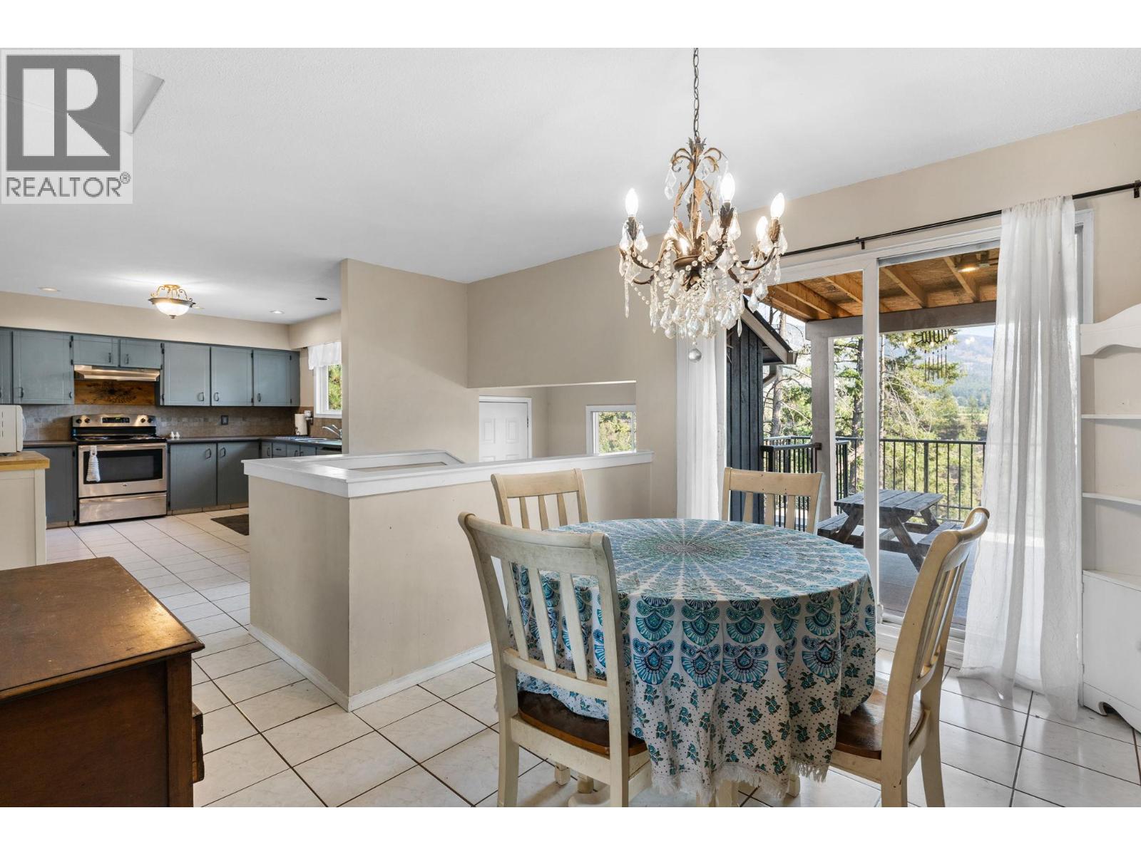 3389 Webber Road West Kelowna Photo 2