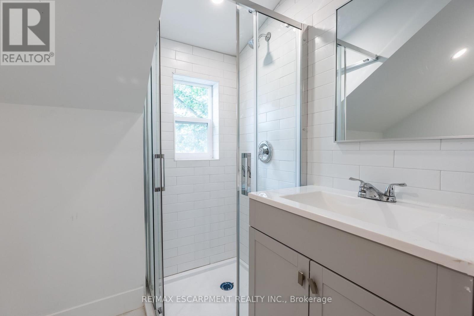 29 New Street, Hamilton, Ontario  L8P 4J6 - Photo 23 - X12413233