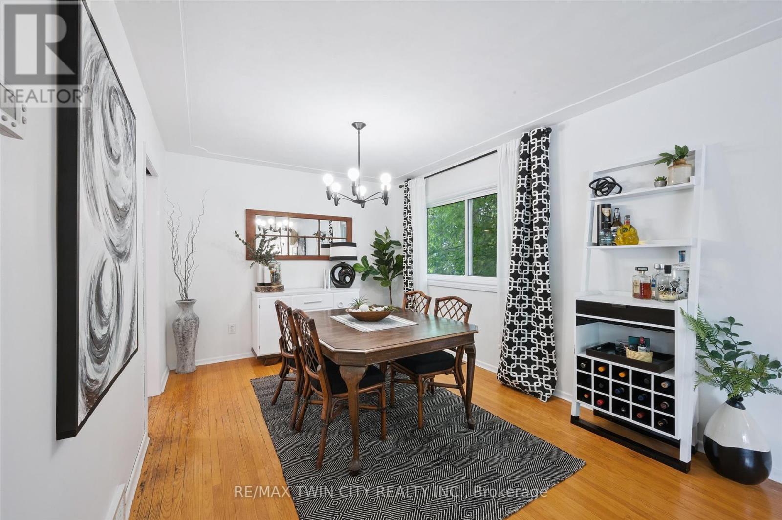 321 Dixon Street, Kitchener, Ontario  N2G 3G1 - Photo 7 - X12413317