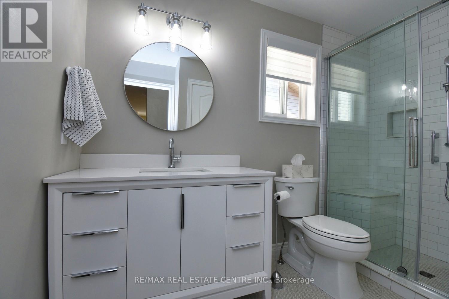 35 Eringate Drive, Hamilton (Stoney Creek Mountain), Ontario  L8J 3Y4 - Photo 37 - X12413339