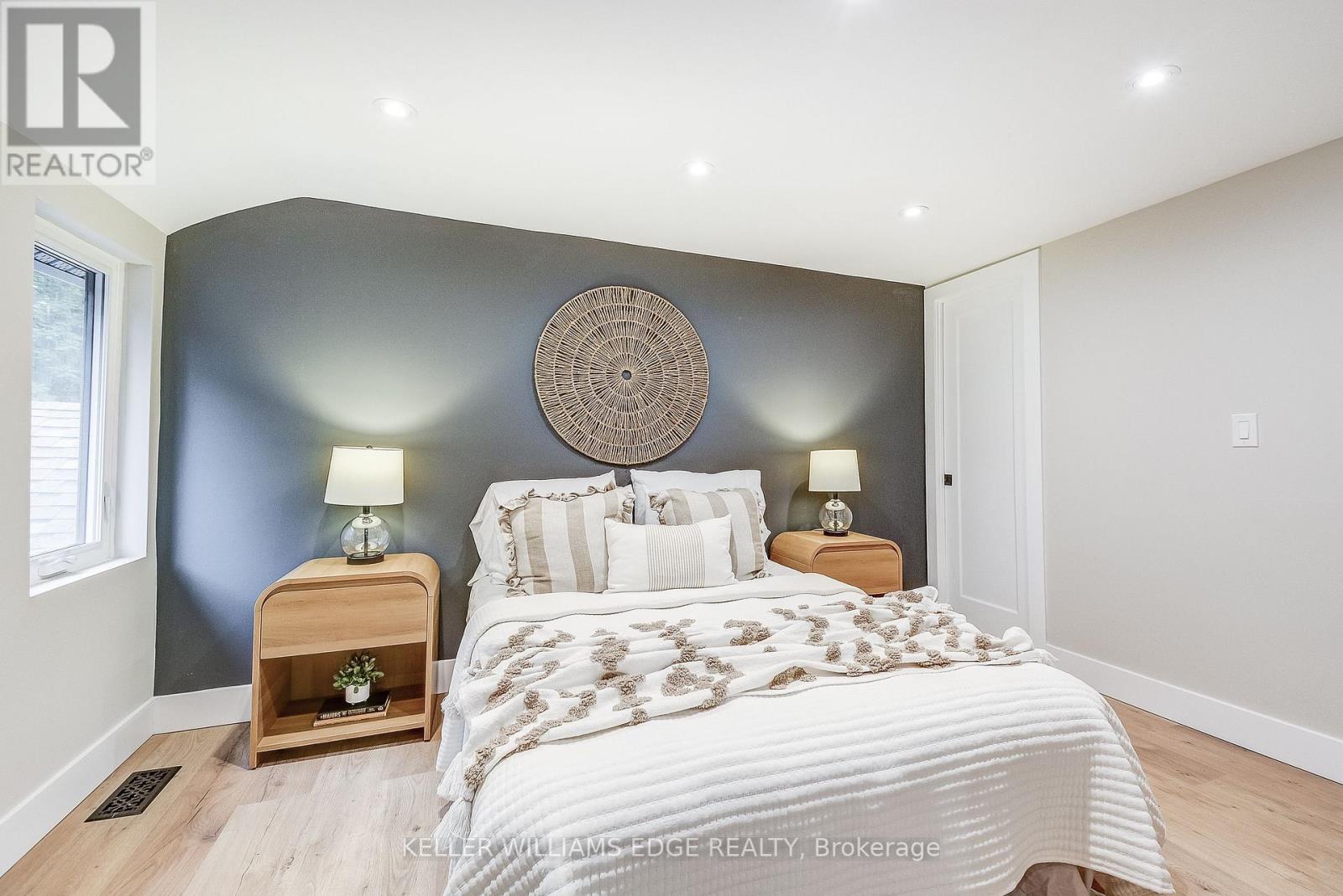 32 Cumberland Avenue, Hamilton, Ontario  L8M 1Y7 - Photo 30 - X12413351