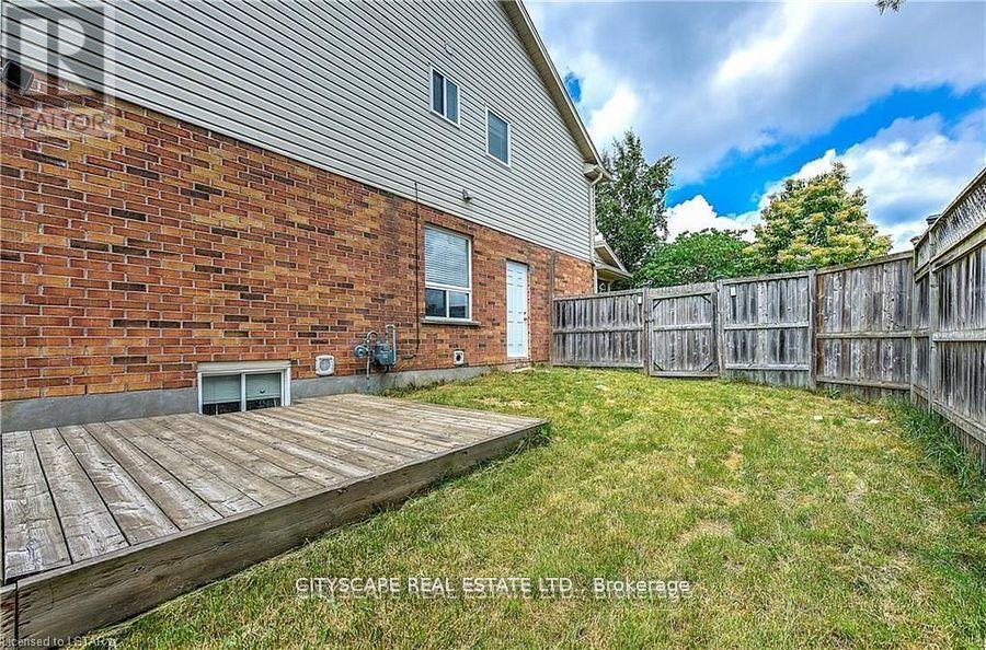 481 Marconi Boulevard, London East, Ontario  N5V 5E7 - Photo 14 - X12413353