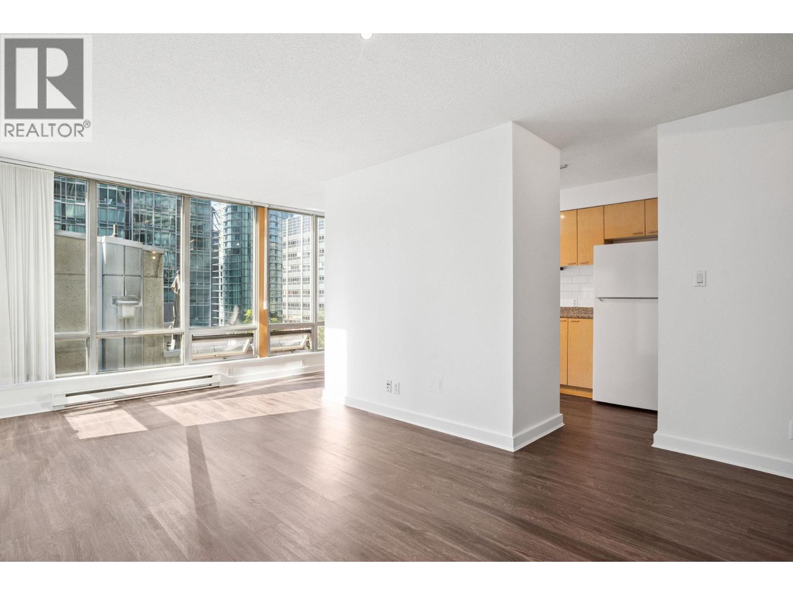 508 1200 W Georgia Street, Vancouver, British Columbia  V6E 4R2 - Photo 1 - R3048986