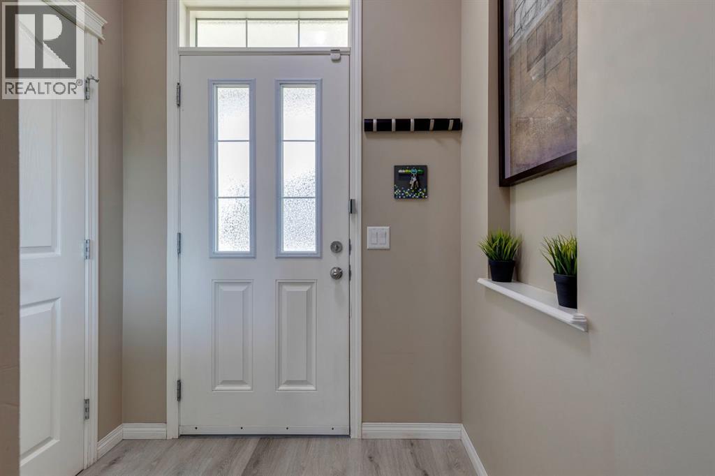 87 Mahogany Grove Se, Calgary, Alberta  T3M 1W9 - Photo 3 - A2257922