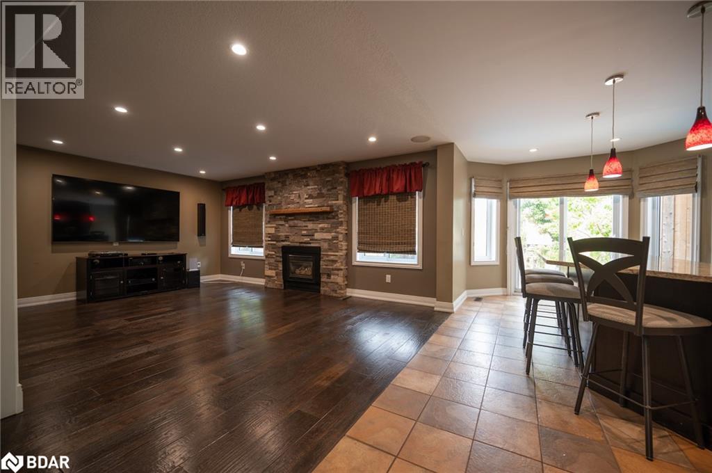 10 Gordon Court, Barrie, Ontario  L4N 7A4 - Photo 8 - 40769159