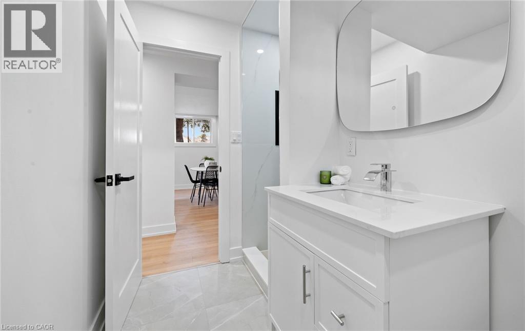 105 Lilacside Drive, Hamilton, Ontario  L8V 2L8 - Photo 44 - 40771500
