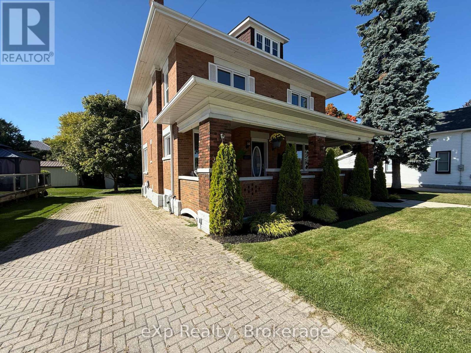 39 Elora Street, South Bruce, Ontario  N0G 2J0 - Photo 2 - X12413504