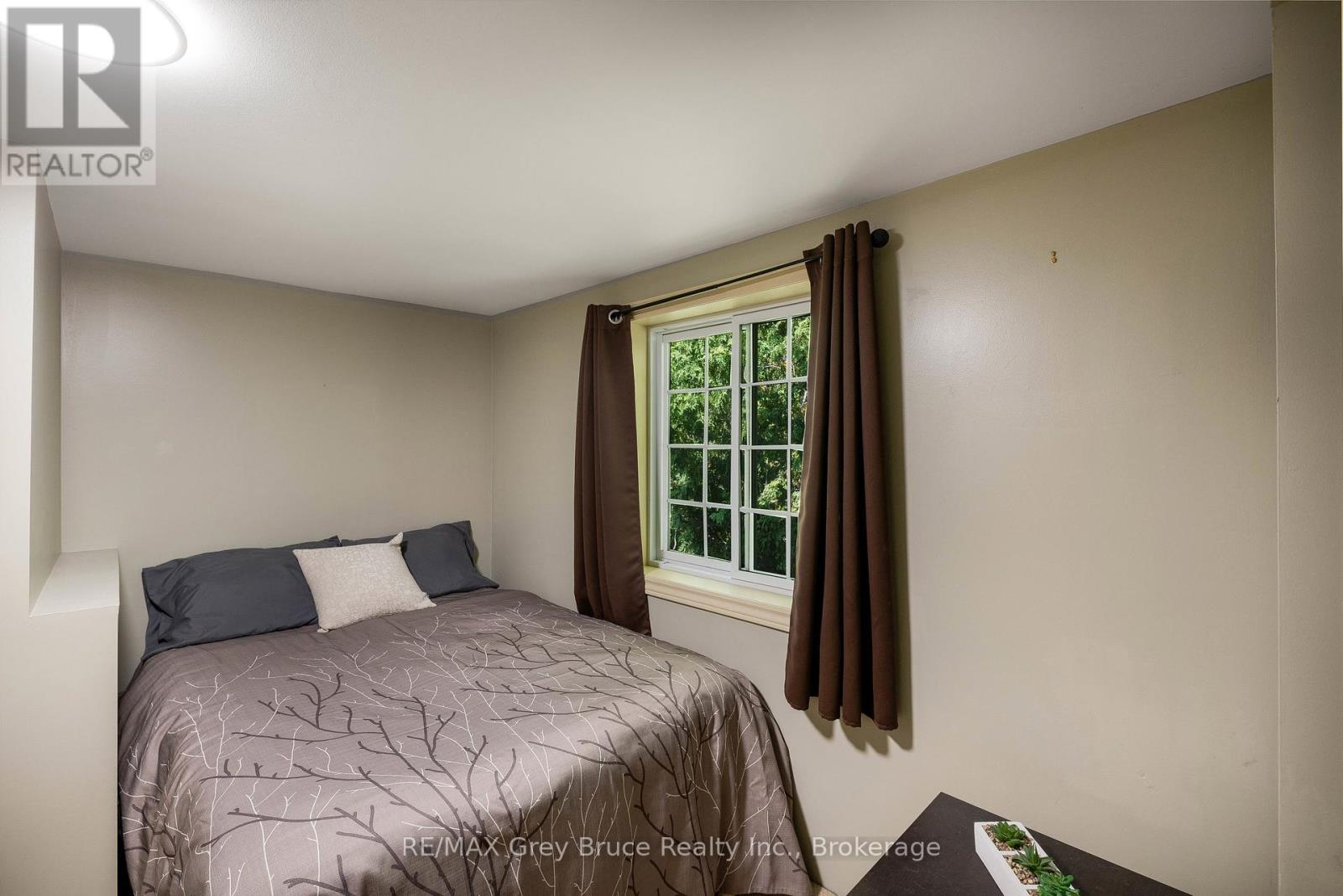 7011 Highway 6, Northern Bruce Peninsula, Ontario  N0H 2R0 - Photo 20 - X12413523