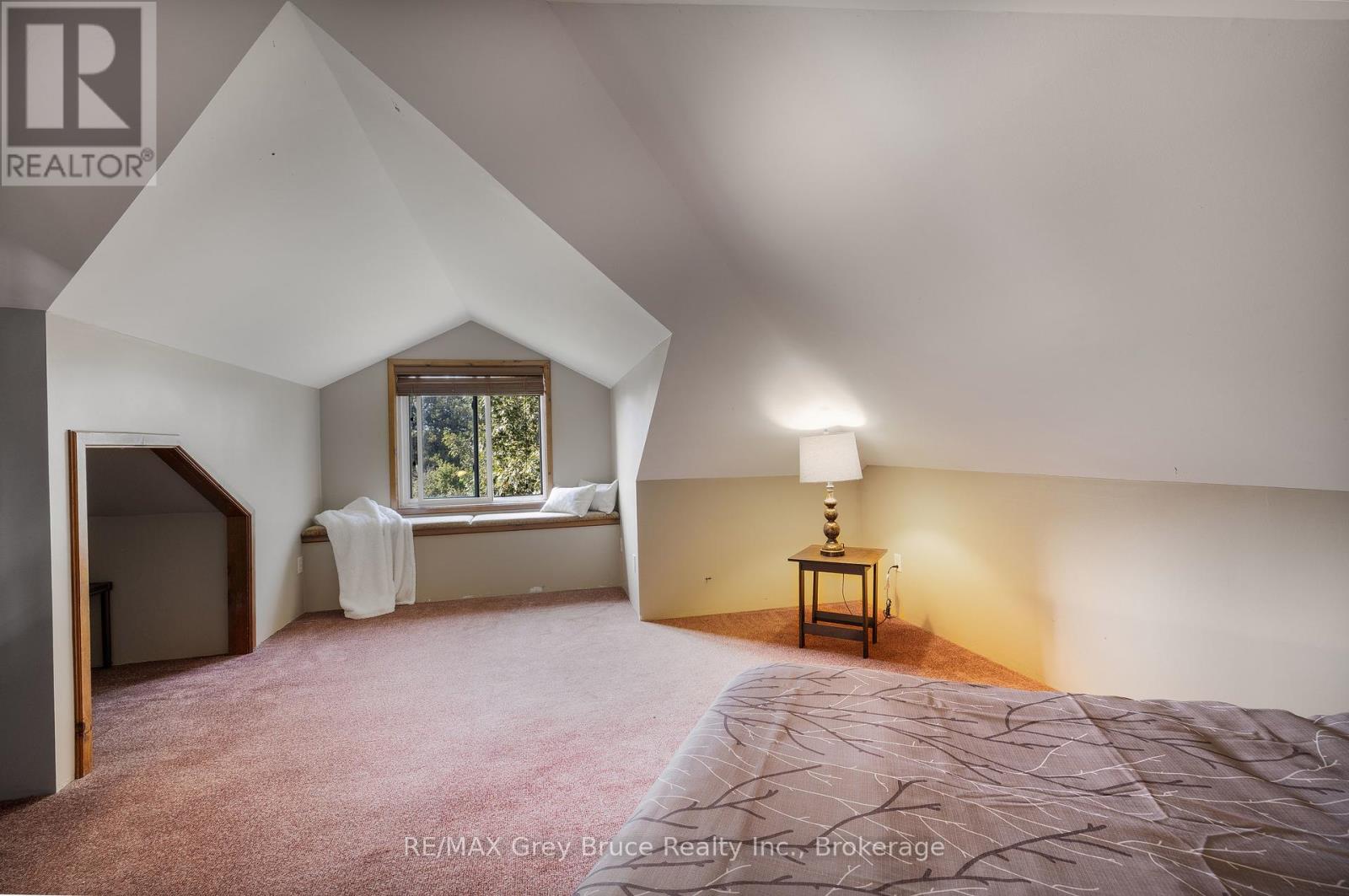 7011 Highway 6, Northern Bruce Peninsula, Ontario  N0H 2R0 - Photo 26 - X12413523