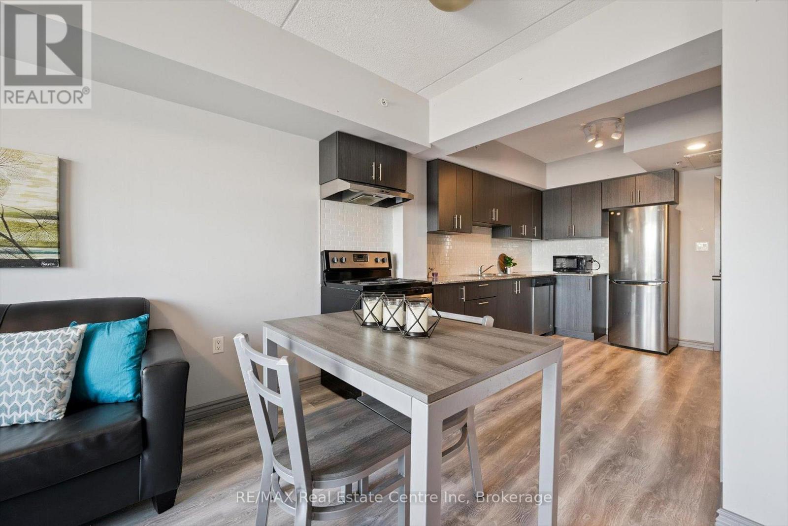 F515 - 275 Larch Street, Waterloo, Ontario  N2L 0J3 - Photo 6 - X12413532