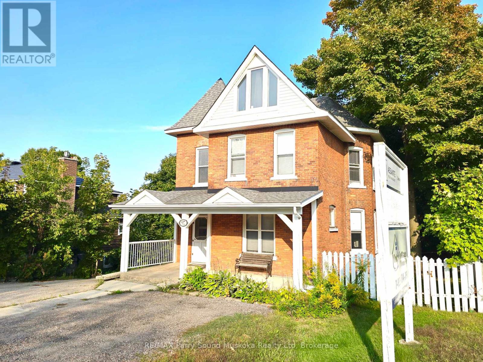 97 JAMES STREET, Parry Sound, Ontario