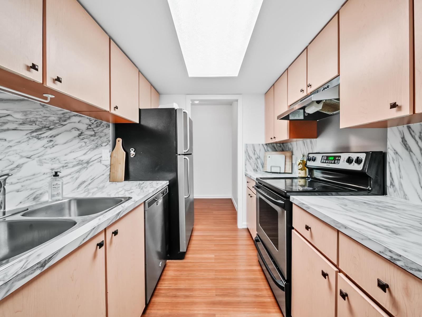 111 1341 George Street, White Rock, British Columbia  V4B 4A1 - Photo 10 - R3049737