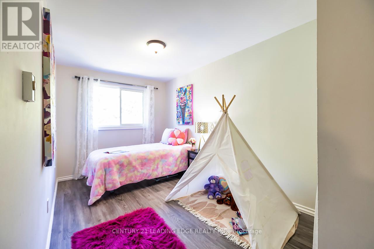 19 - 350 Camelot Court, Oshawa, Ontario  L1G 6P7 - Photo 10 - E12413407