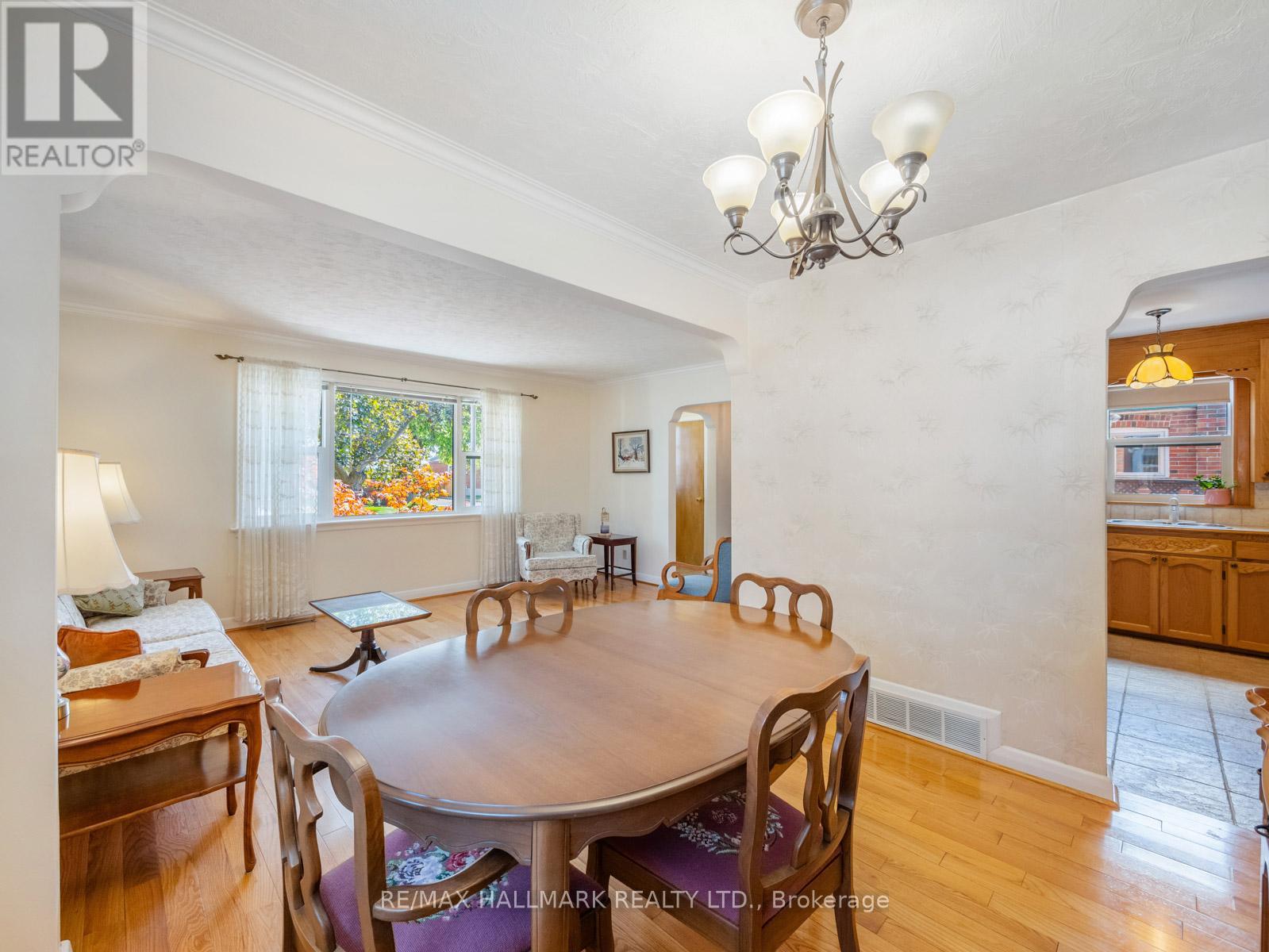 60 Greylawn Crescent, Toronto, Ontario  M1R 2V6 - Photo 12 - E12413434