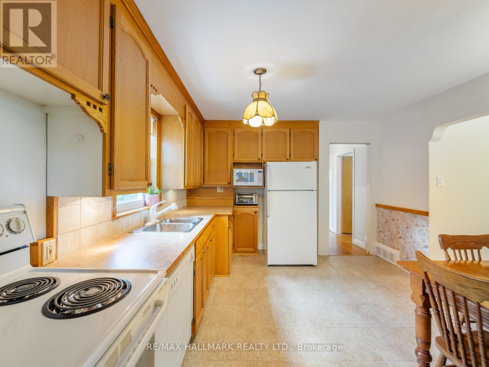 60 Greylawn Crescent, Toronto, Ontario  M1R 2V6 - Photo 16 - E12413434