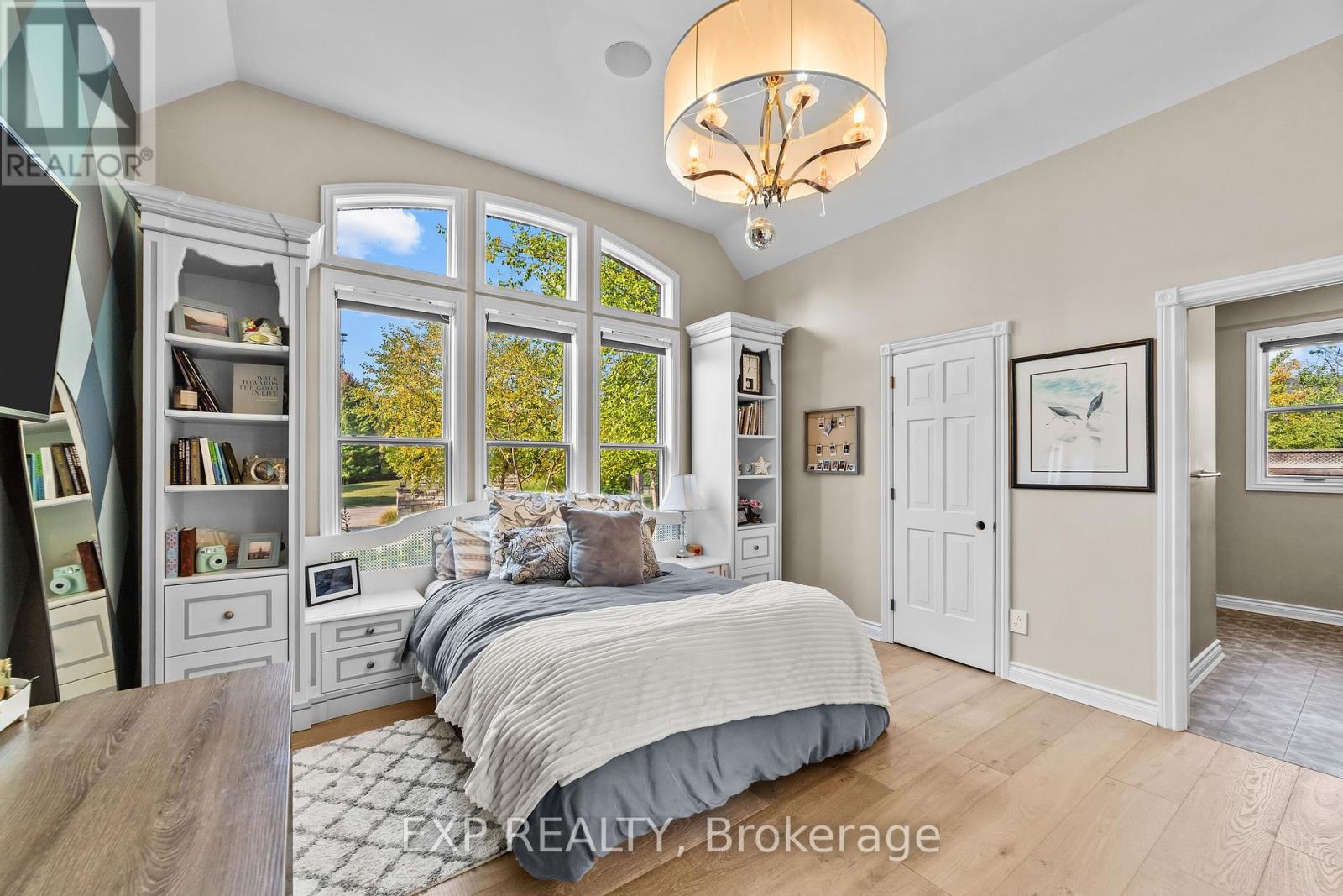 569 Franklinway Gate, London North (North R), Ontario  N6G 5C8 - Photo 31 - X12413510