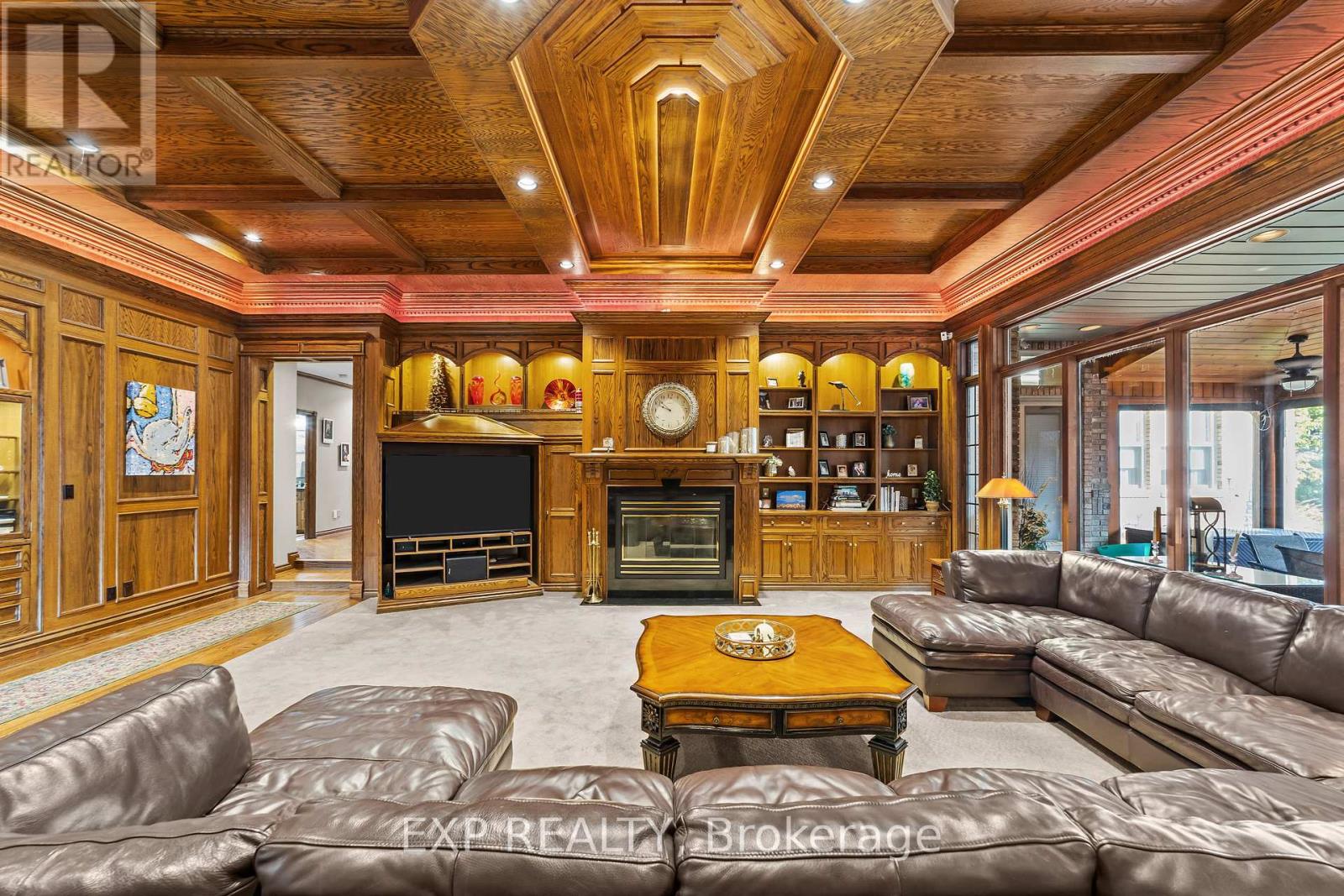 569 Franklinway Gate, London North, Ontario  N6G 5C8 - Photo 6 - X12413510