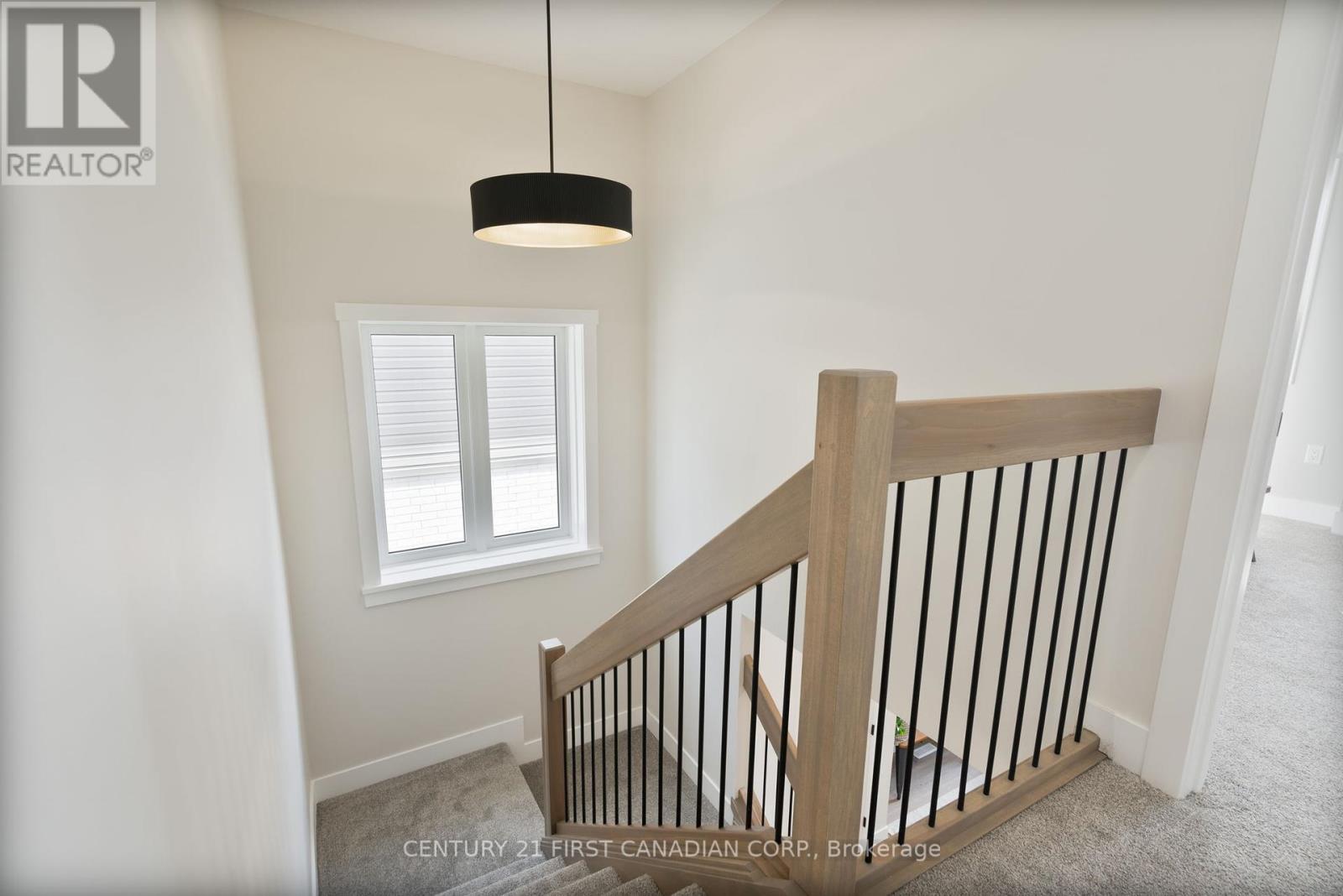 38 Postma Crescent, North Middlesex, Ontario  N0M 1A0 - Photo 16 - X12413555