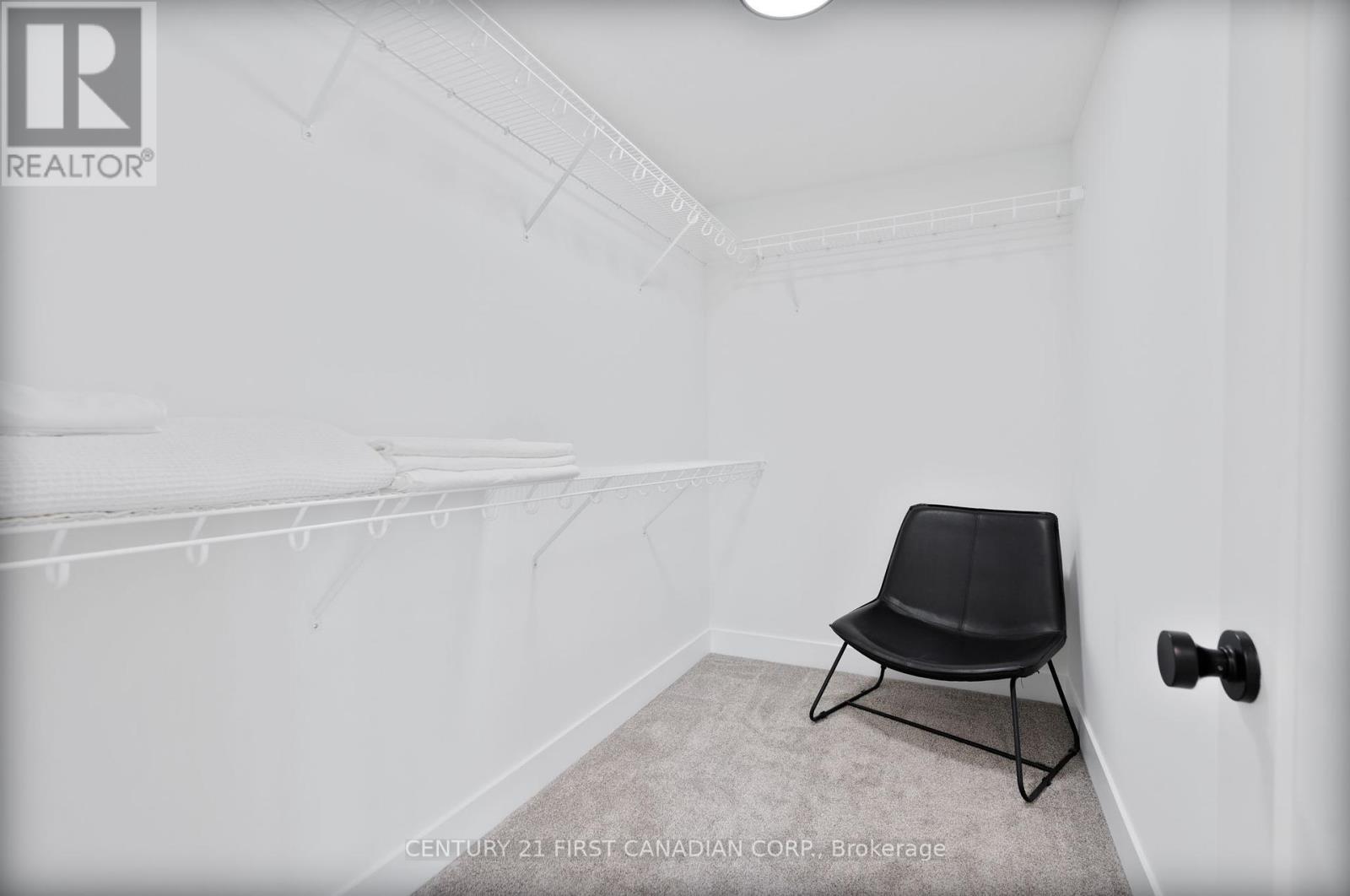 38 Postma Crescent, North Middlesex, Ontario  N0M 1A0 - Photo 19 - X12413555