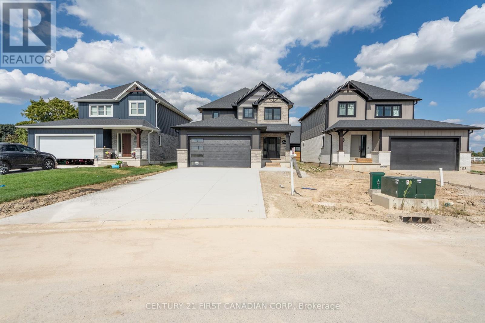 38 Postma Crescent, North Middlesex, Ontario  N0M 1A0 - Photo 2 - X12413555