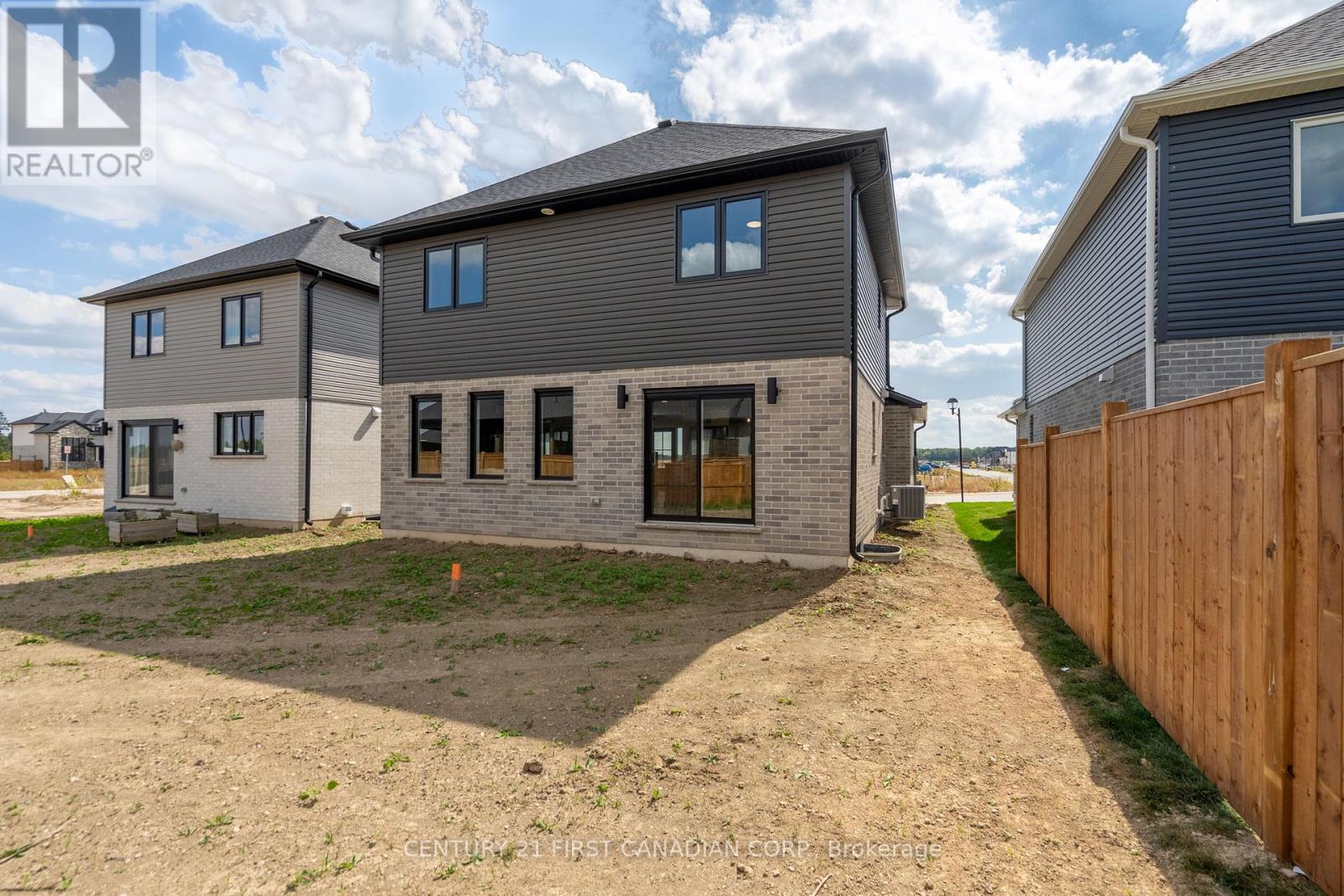 38 Postma Crescent, North Middlesex, Ontario  N0M 1A0 - Photo 28 - X12413555