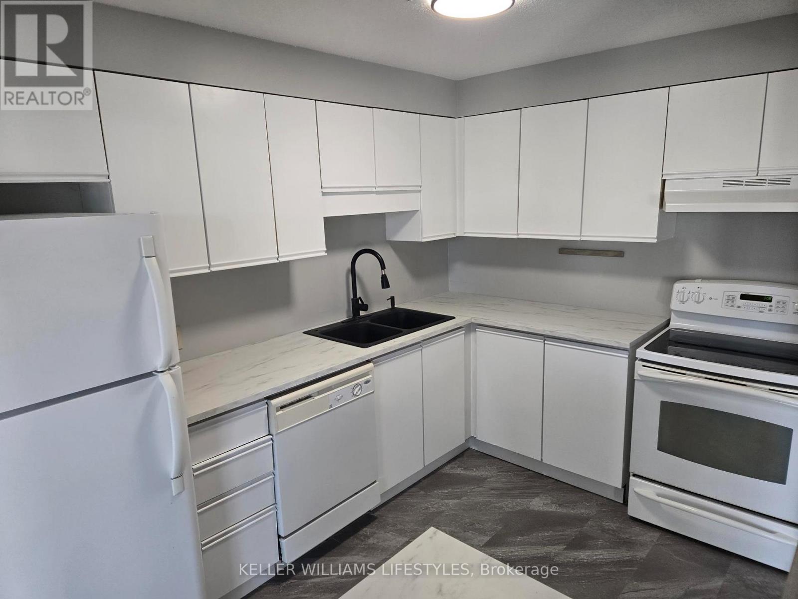 206 - 323 Colborne Street, London East, Ontario  N6B 3N8 - Photo 9 - X12413584