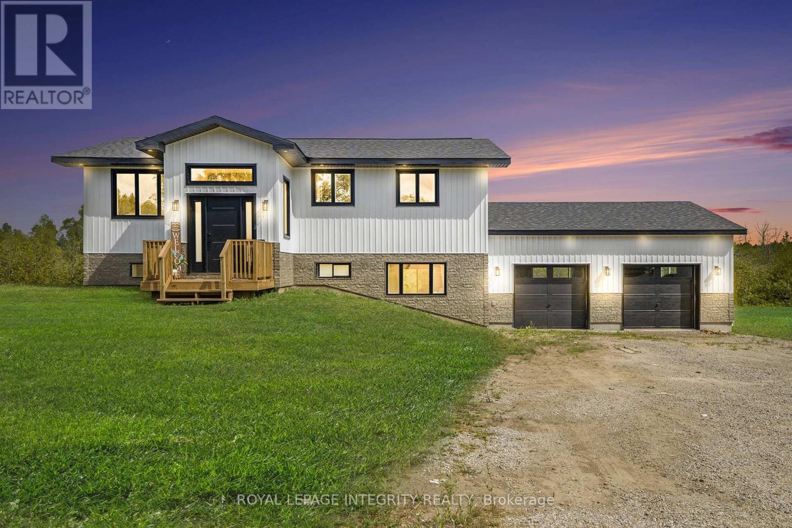 915 CODE DRIVE, Montague, Ontario
