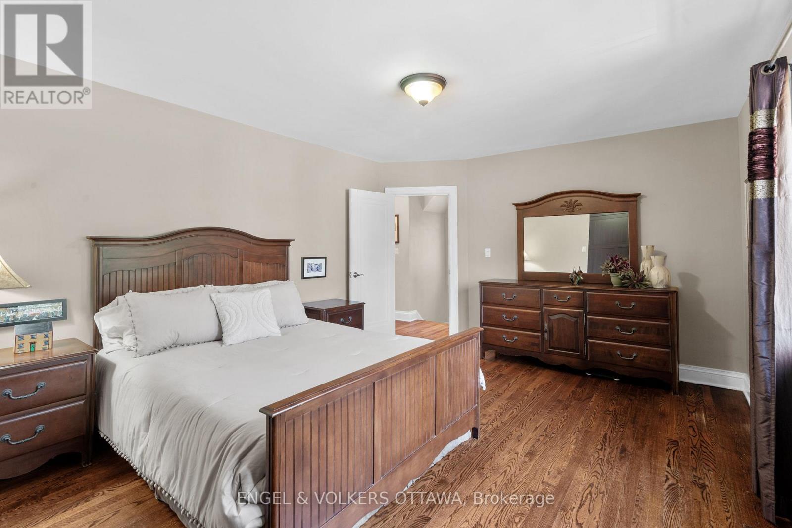 14 Cameron Avenue, Ottawa, Ontario  K1S 0W7 - Photo 25 - X12413495