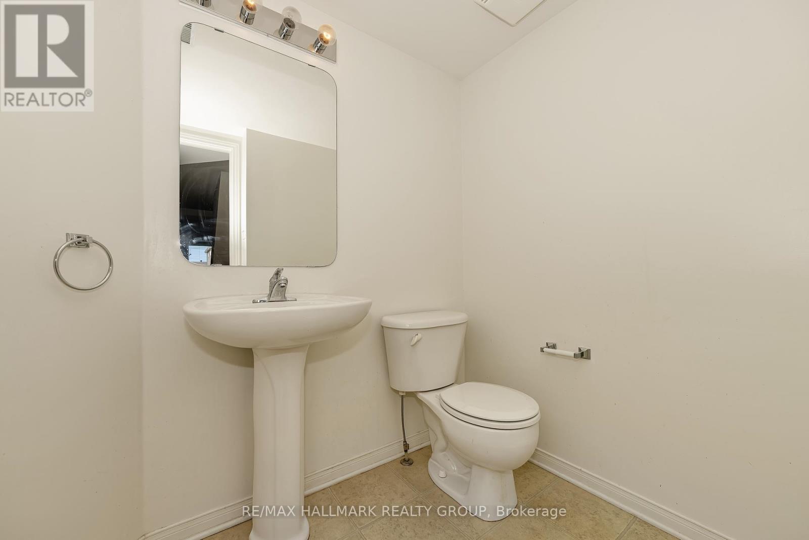 62 Lakepointe Drive, Ottawa, Ontario  K4A 5E5 - Photo 14 - X12413557