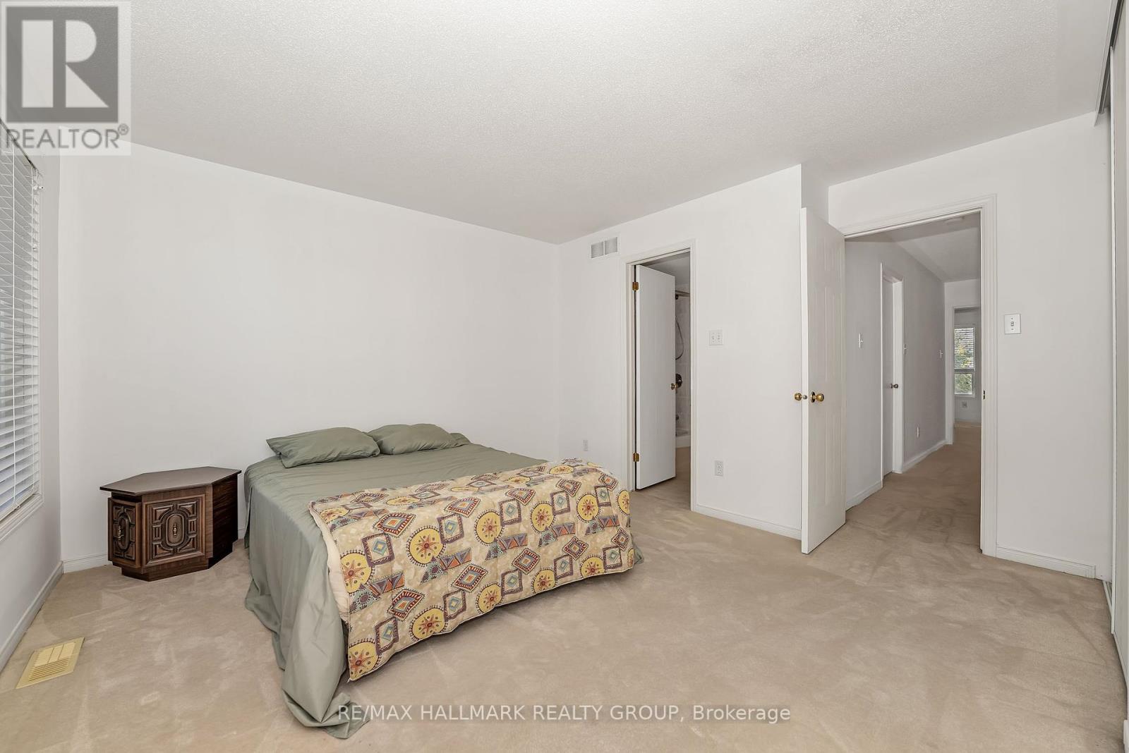 62 Lakepointe Drive, Ottawa, Ontario  K4A 5E5 - Photo 18 - X12413557