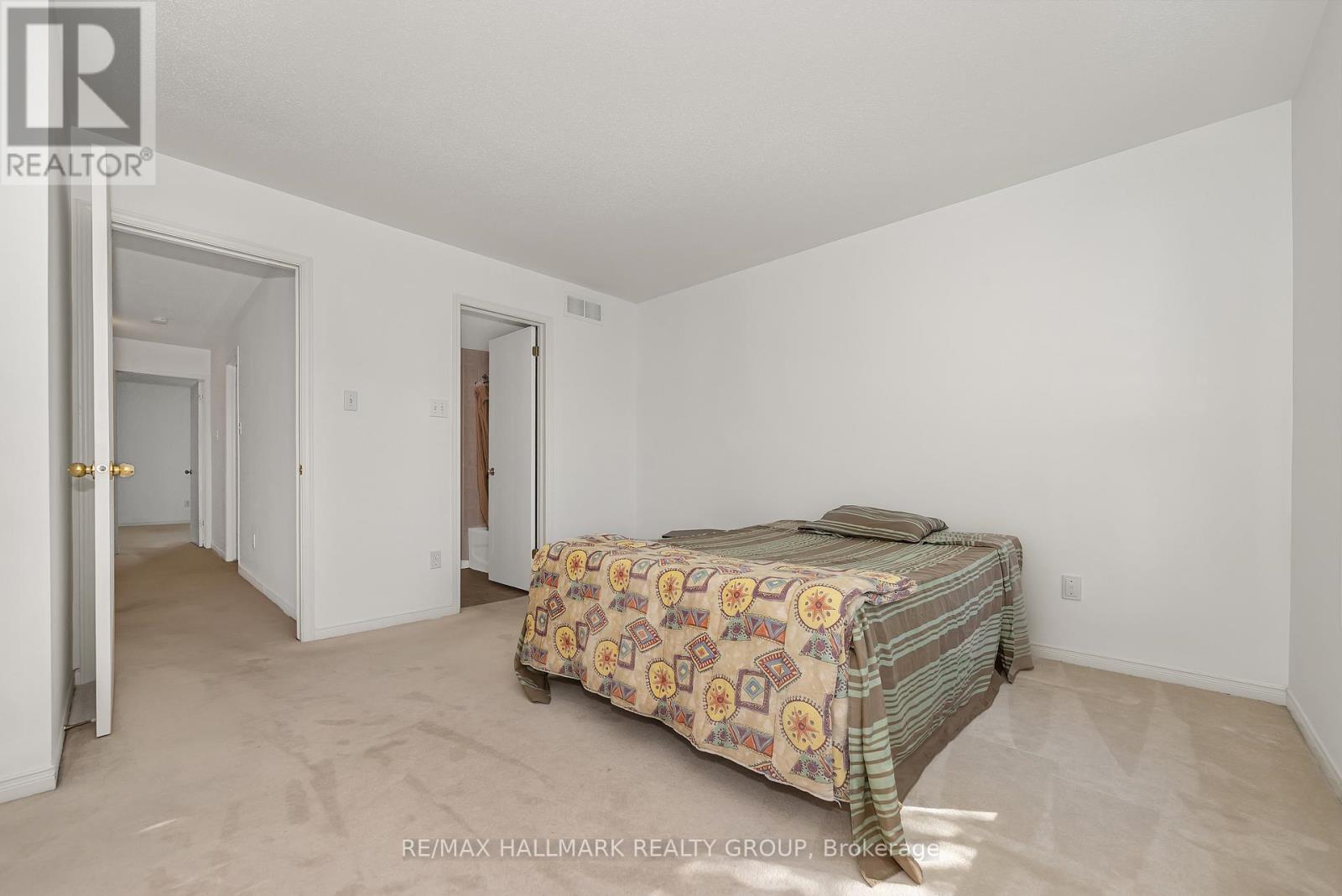 62 Lakepointe Drive, Ottawa, Ontario  K4A 5E5 - Photo 22 - X12413557