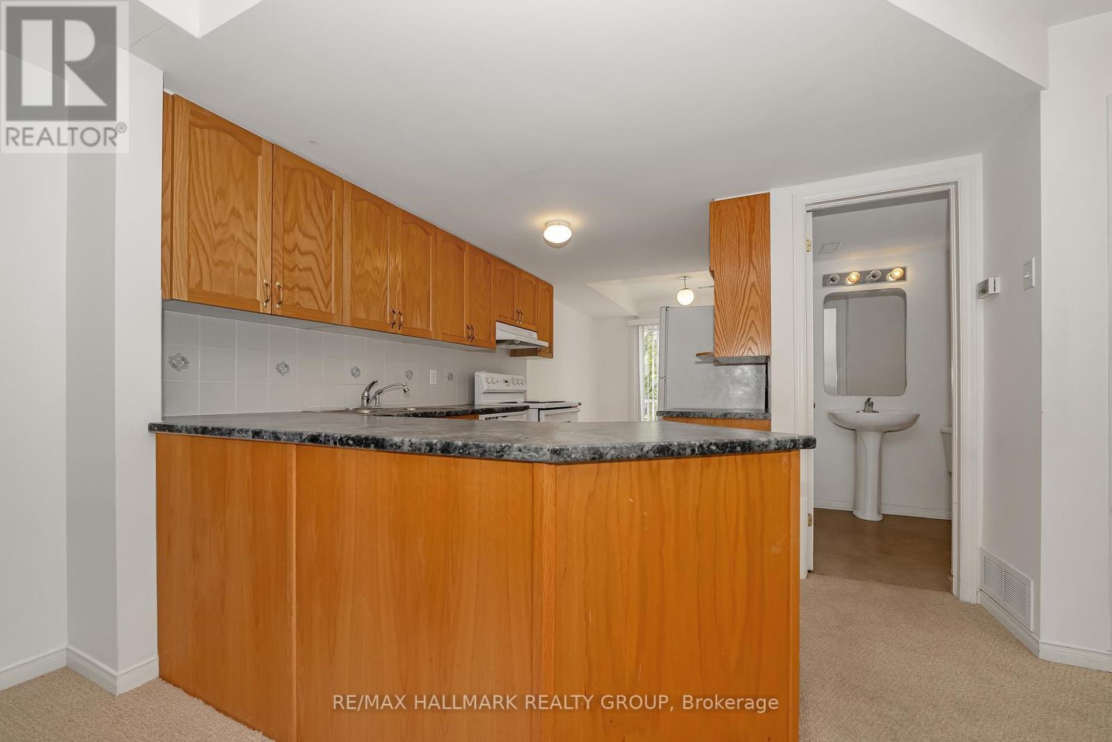 62 Lakepointe Drive, Ottawa, Ontario  K4A 5E5 - Photo 6 - X12413557