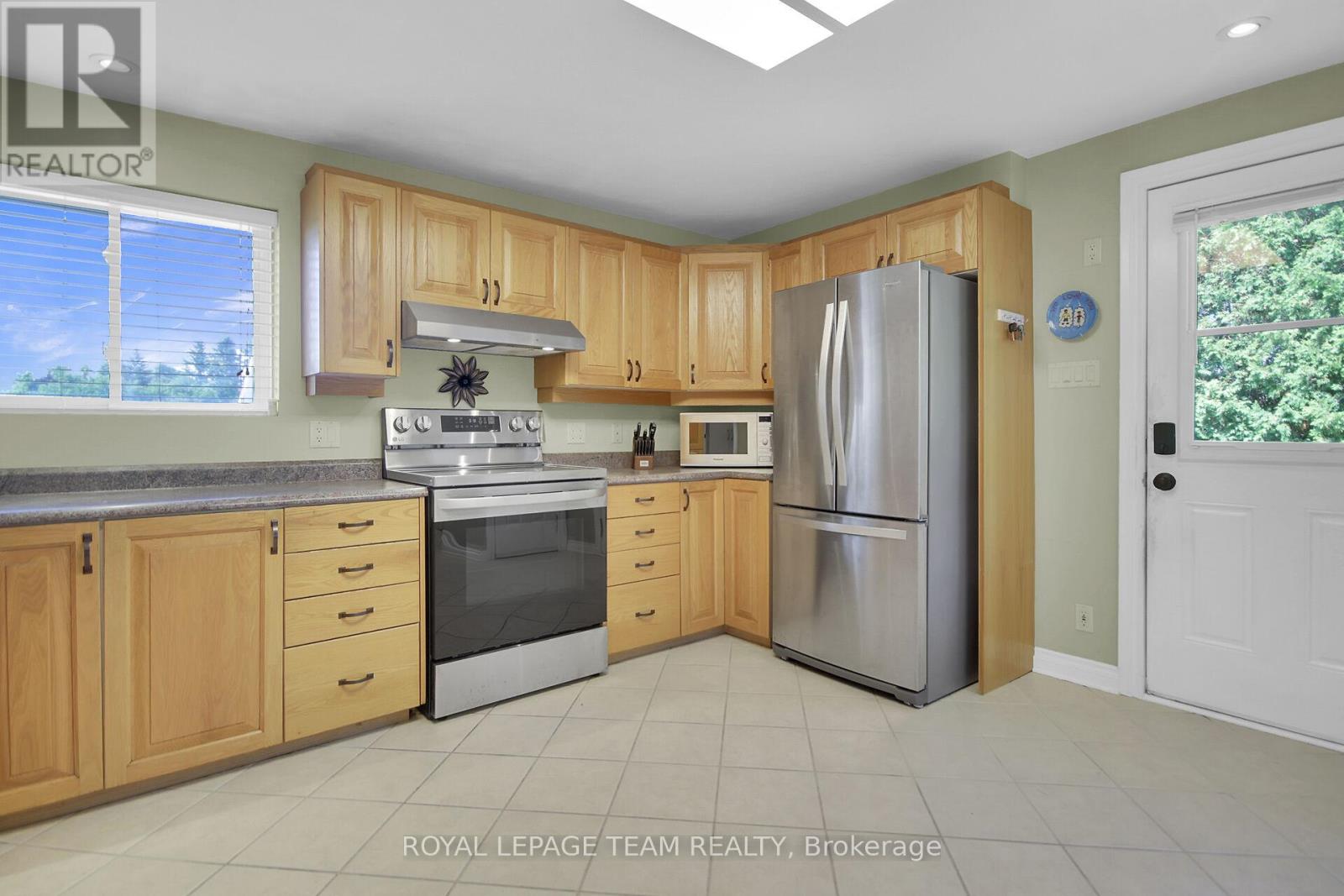 5745 Fourth Line Road, Ottawa, Ontario  K0A 2T0 - Photo 10 - X12413604