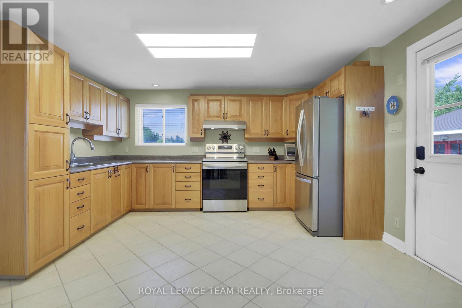 5745 Fourth Line Road, Ottawa, Ontario  K0A 2T0 - Photo 13 - X12413604