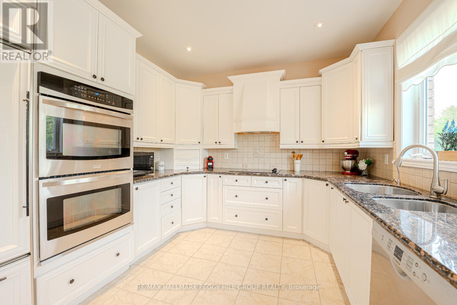 Property at 30 BIRKHALL PLACE image 4