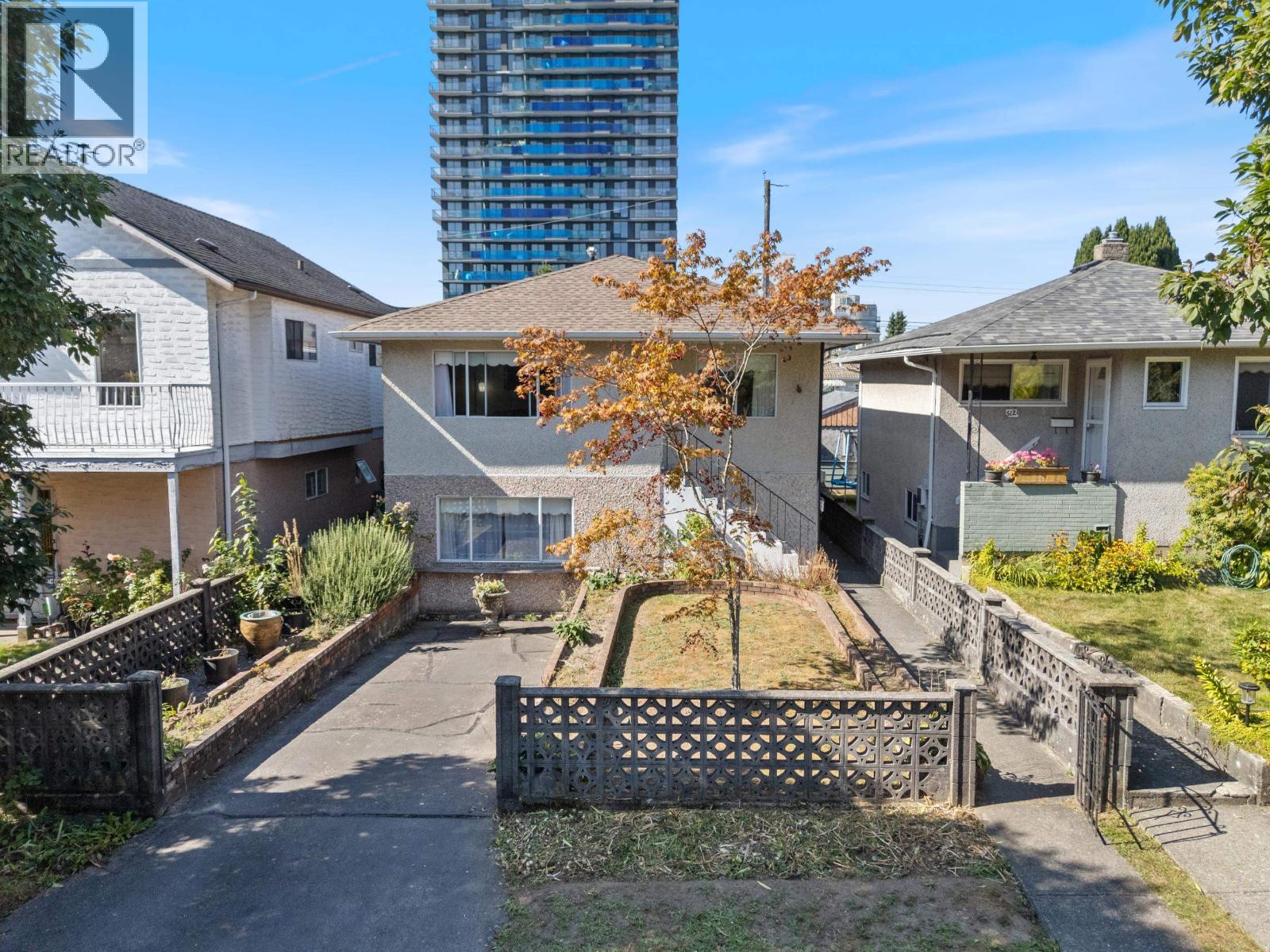 5131 ANN STREET, Vancouver, British Columbia