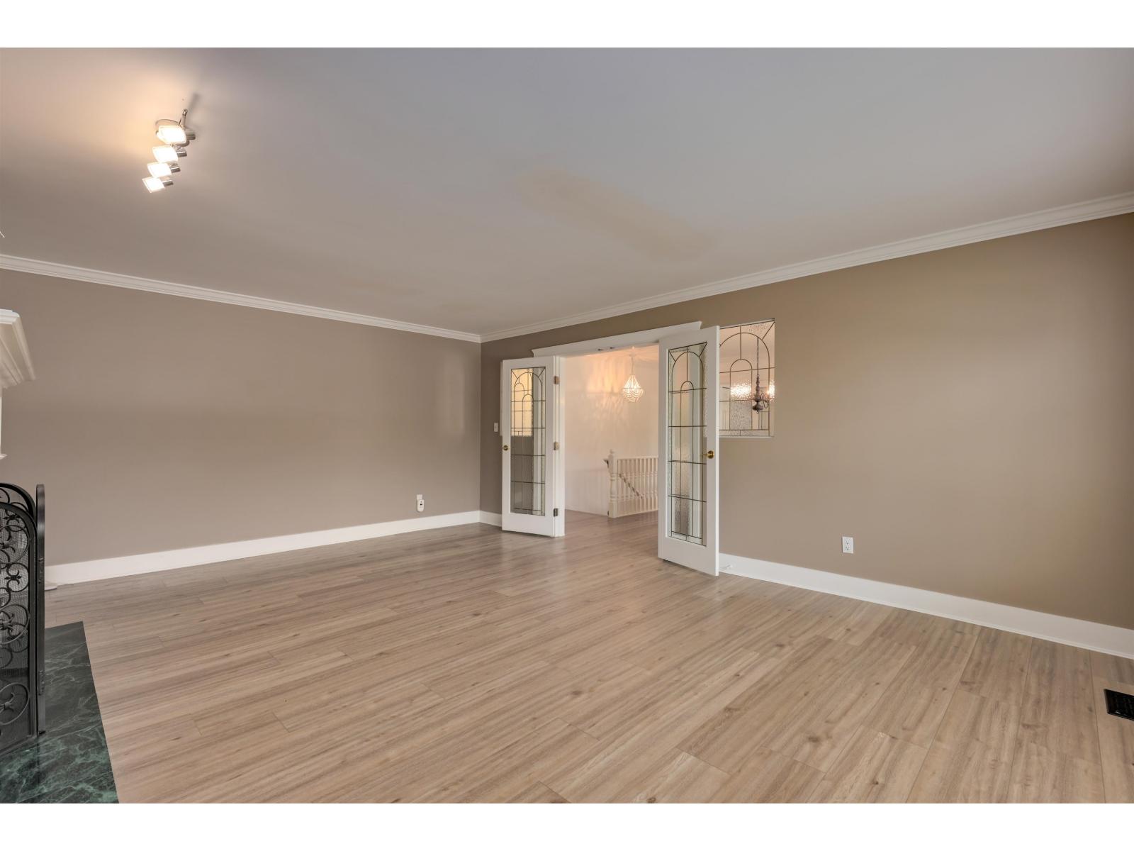 6488 Sunshine Place, Delta, British Columbia  V4E 1P7 - Photo 4 - R3049760