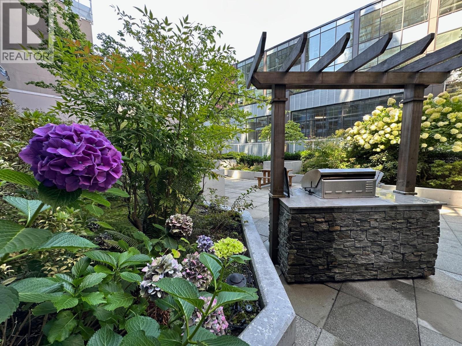 217 933 Seymour Street, Vancouver, British Columbia  V6B 6L6 - Photo 4 - R3040070