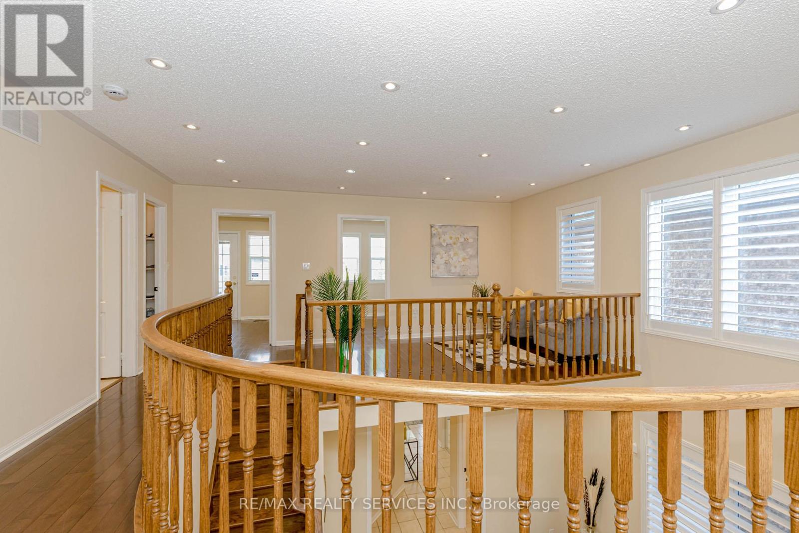 3906 Rosanna Drive, Mississauga, Ontario  L5M 7Y2 - Photo 28 - W12413399