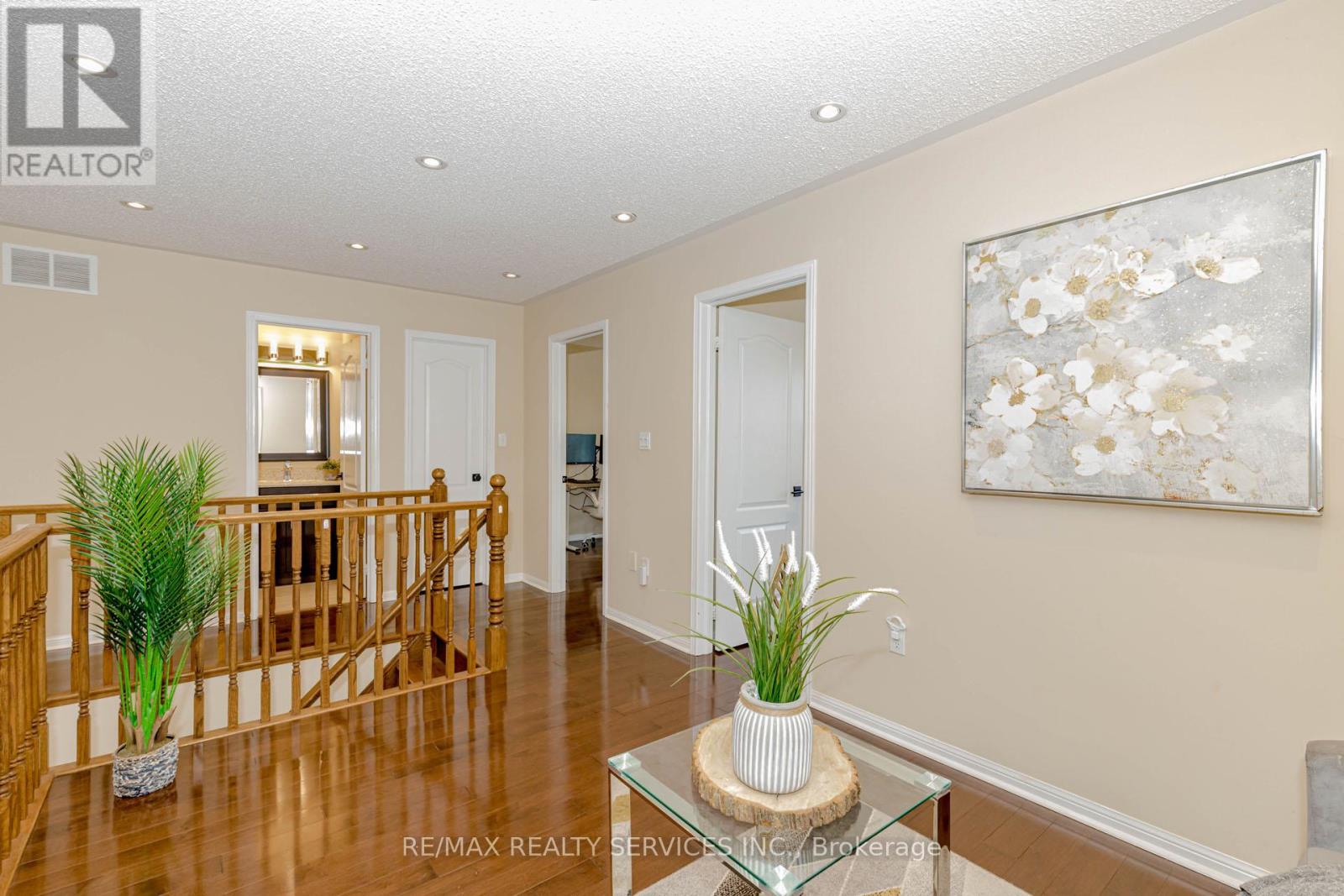 3906 Rosanna Drive, Mississauga, Ontario  L5M 7Y2 - Photo 32 - W12413399