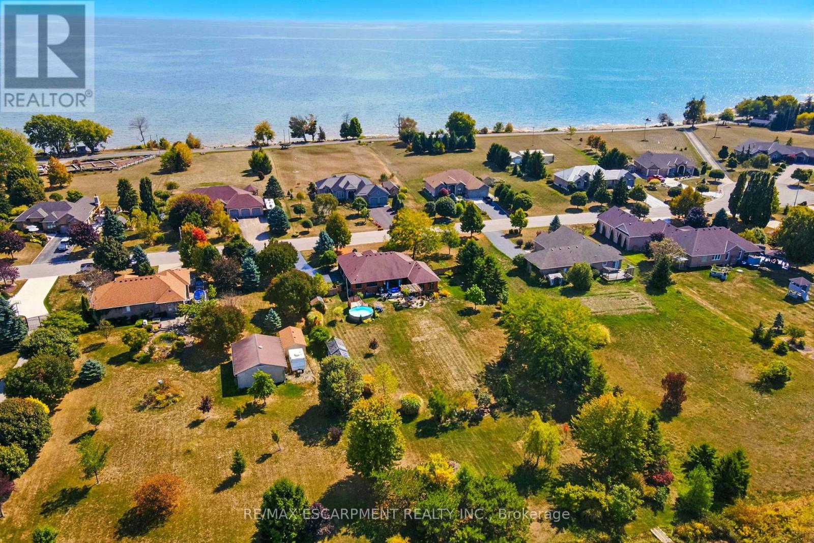 10 Featherstone Avenue, Haldimand, Ontario  N0A 1P0 - Photo 49 - X12413452