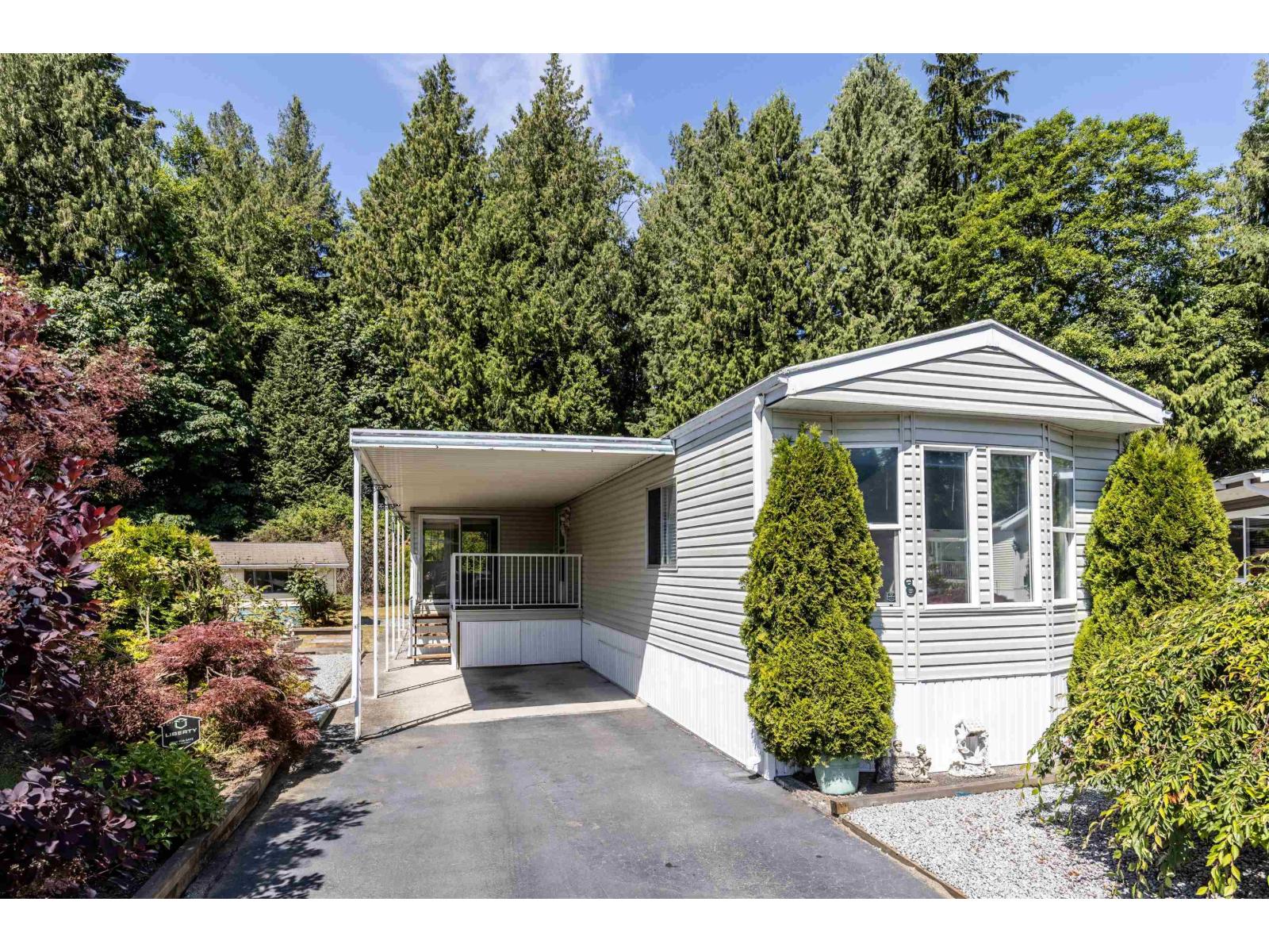 8 2315 198 Street, Langley, British Columbia  V2Z 1Z1 - Photo 1 - R3049640