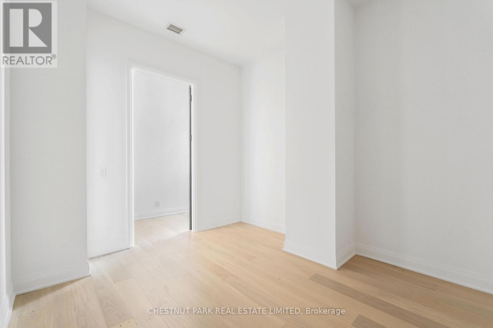 Uph01 - 33 Frederick Todd Way, Toronto, Ontario  M4G 0C9 - Photo 24 - C12413588