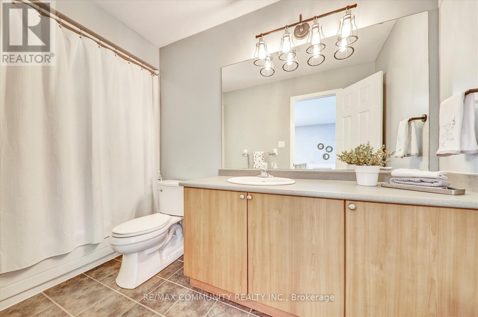 99 Feint Drive, Ajax, Ontario  L1T 0E7 - Photo 33 - E12413545