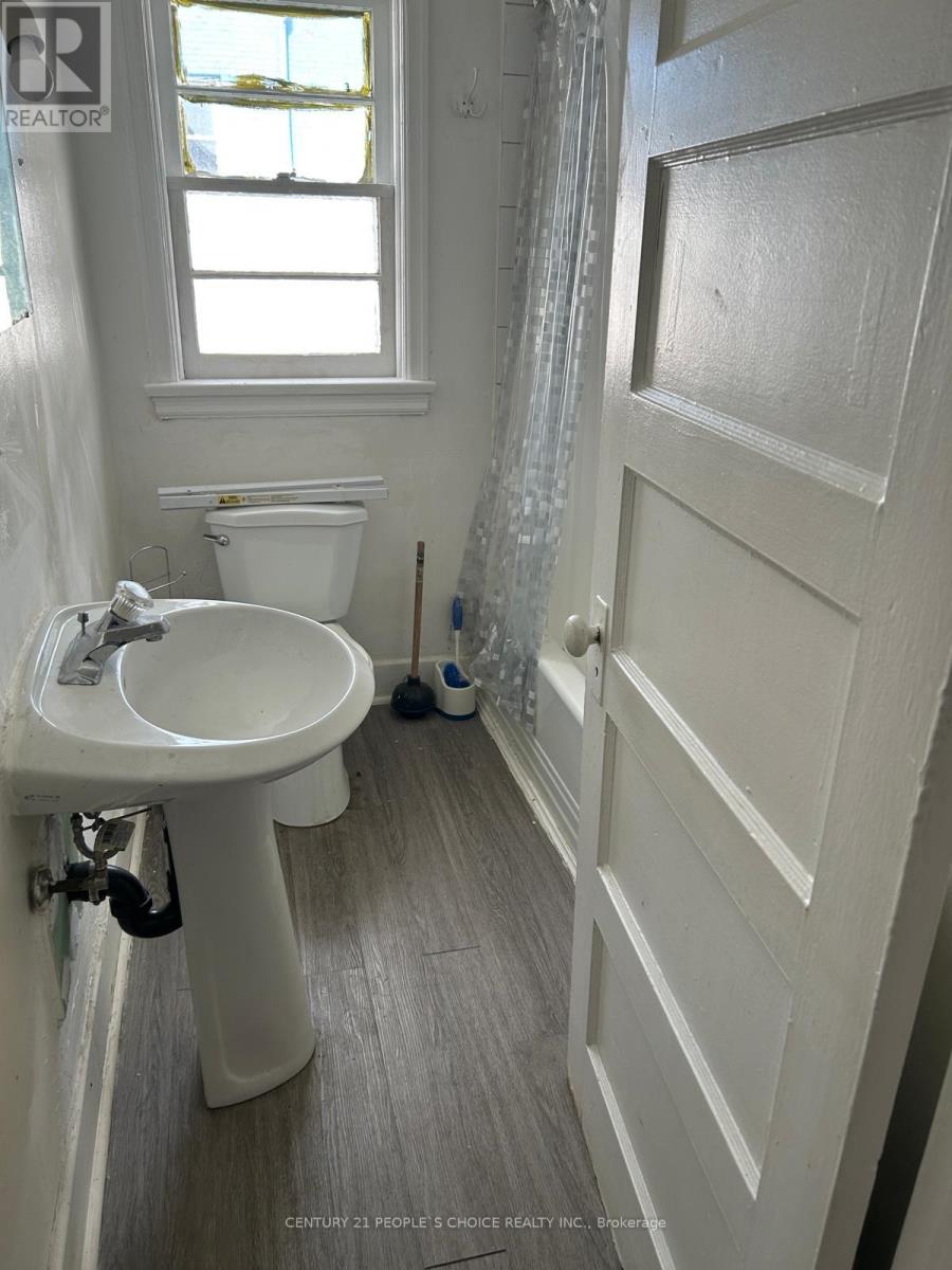 78 Simcoe Street N, Oshawa, Ontario  L1G 4S2 - Photo 7 - E12413552