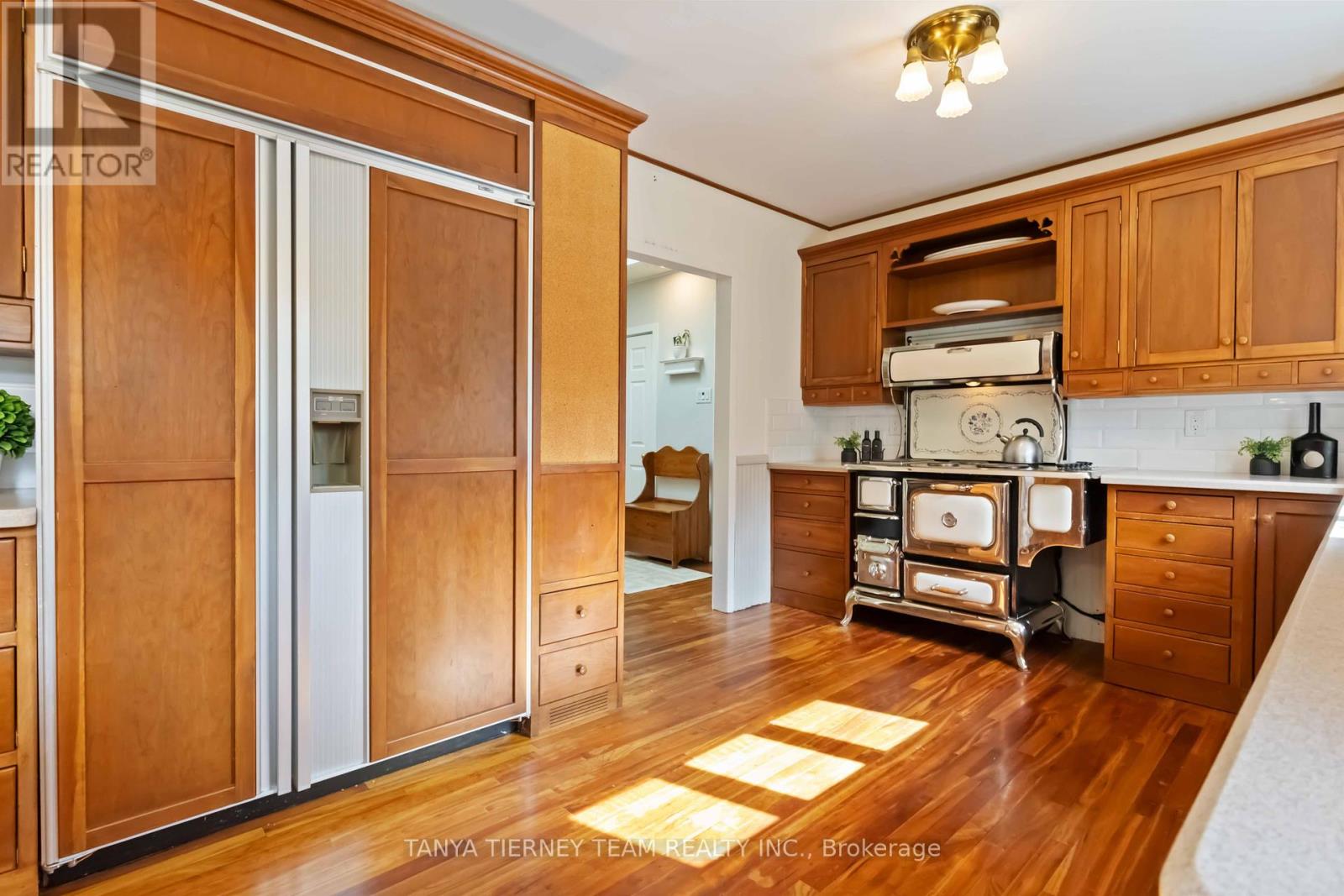 57 Ward Street, Whitby, Ontario  L1M 1G9 - Photo 20 - E12413576
