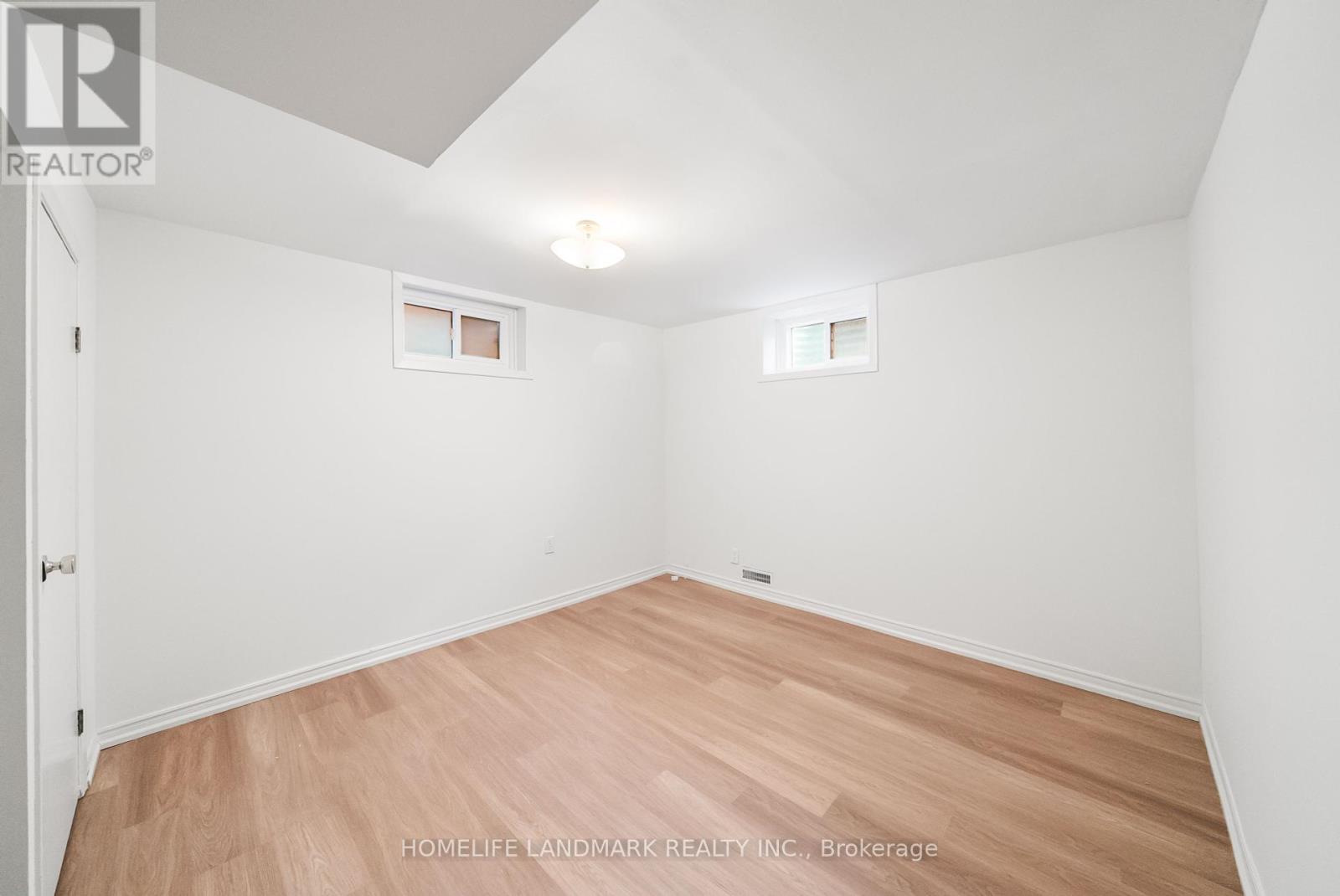 11 Jondan Crescent, Markham, Ontario  L3T 3Z4 - Photo 34 - N12411142